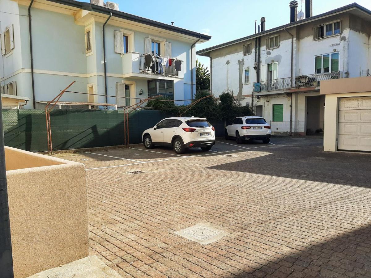 Residenza Mediterranea Apartments Rimini Exterior photo